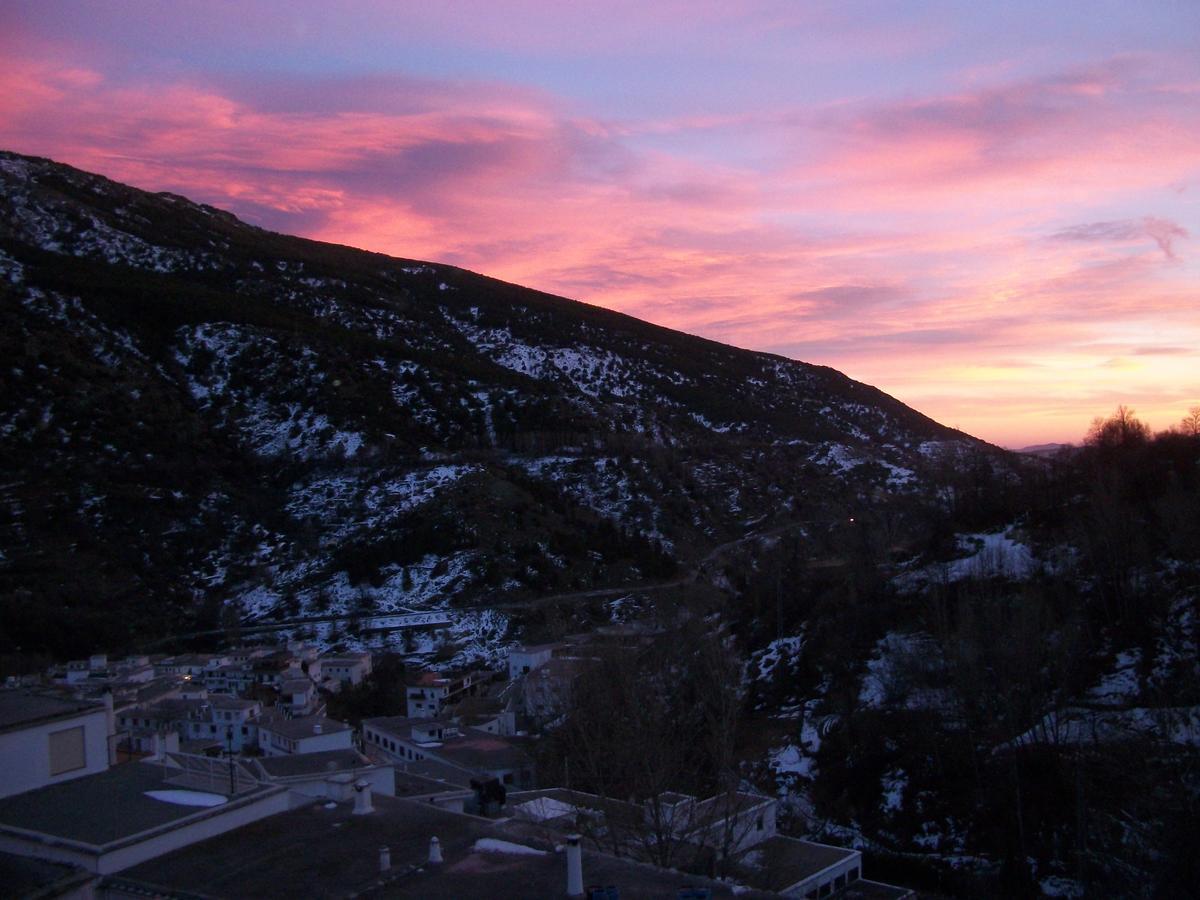 Bed and Breakfast Refugio Alpujarra Alta Trevélez Exterior foto