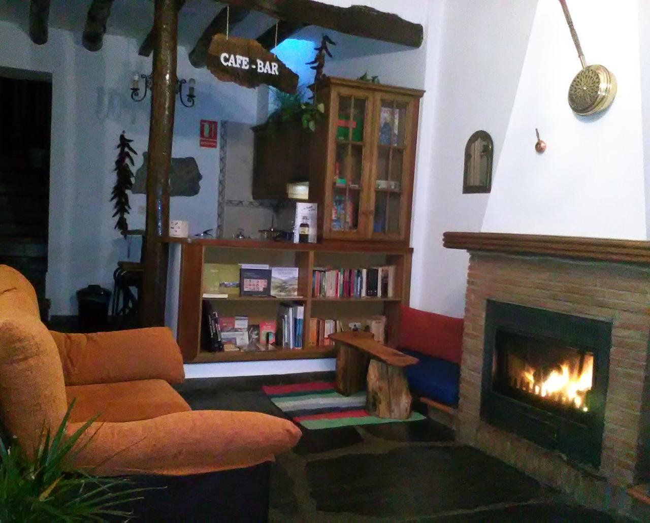 Bed and Breakfast Refugio Alpujarra Alta Trevélez Exterior foto